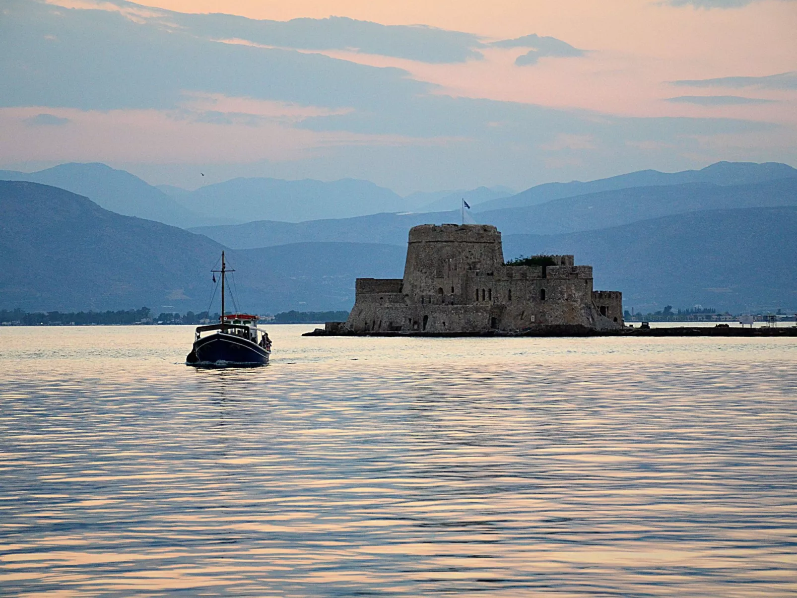 Schöne Ferienwohnung mit Meerblick in Kiveri-Binnen