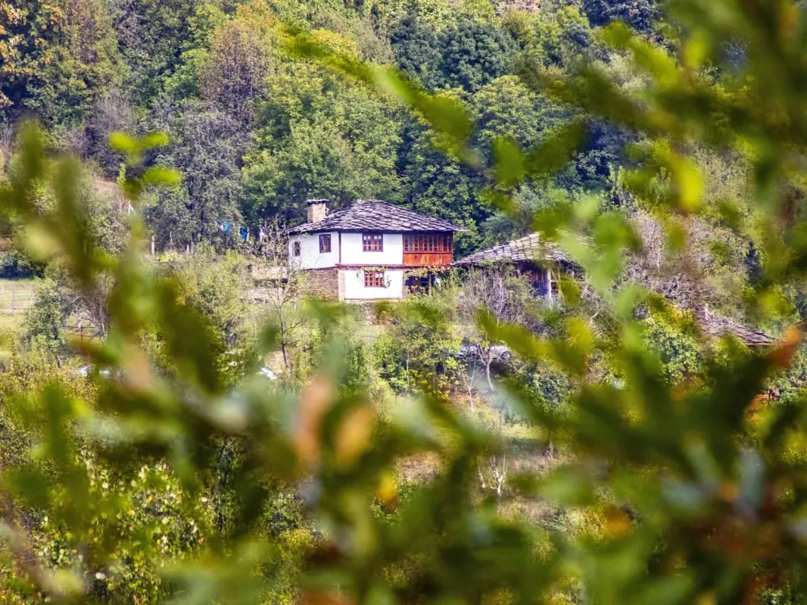 Authentisches Haus mit Bergblick - Karashka-Buiten