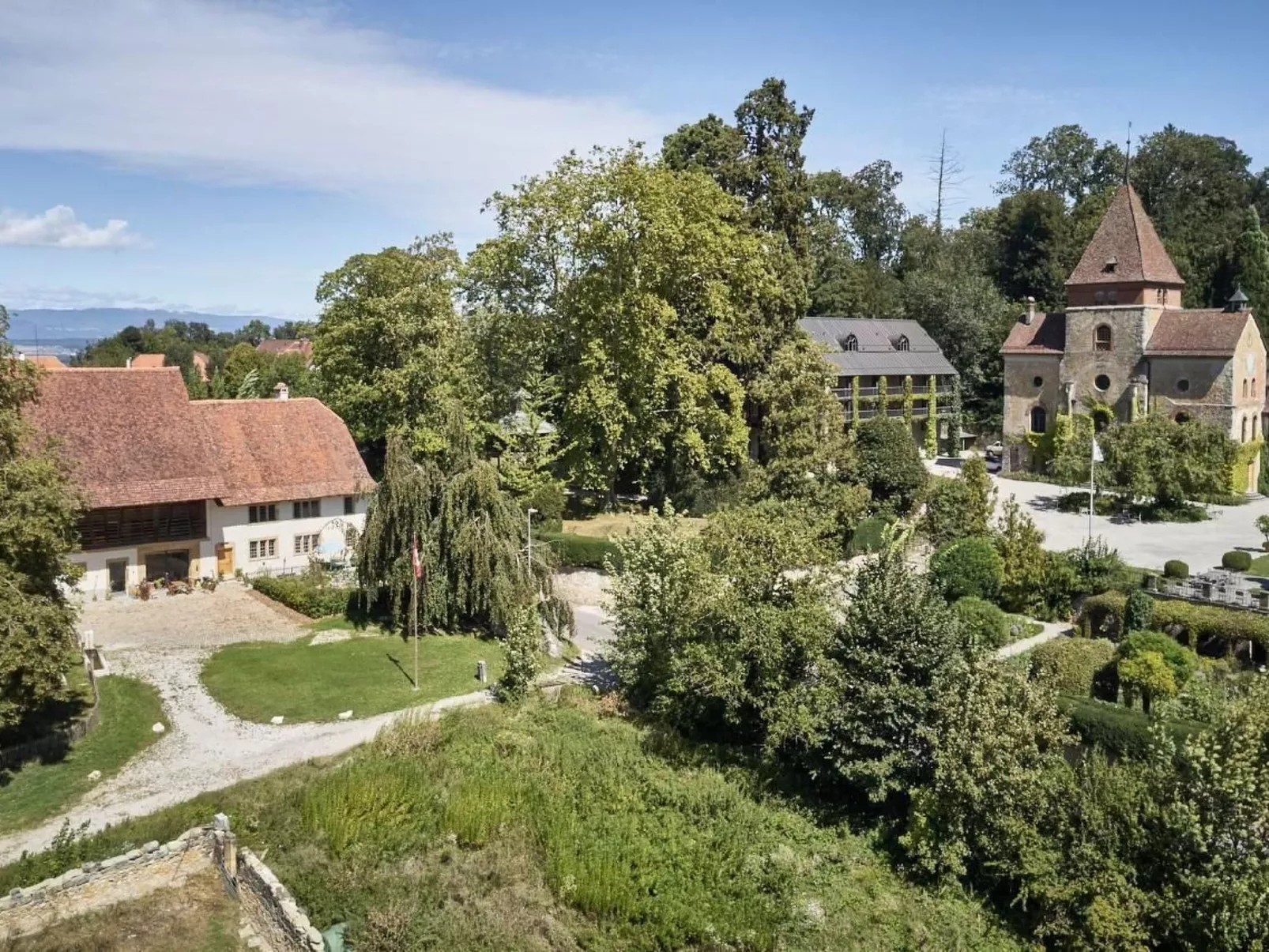 Schlossgut Münchenwiler - Wohnung unten-Buiten
