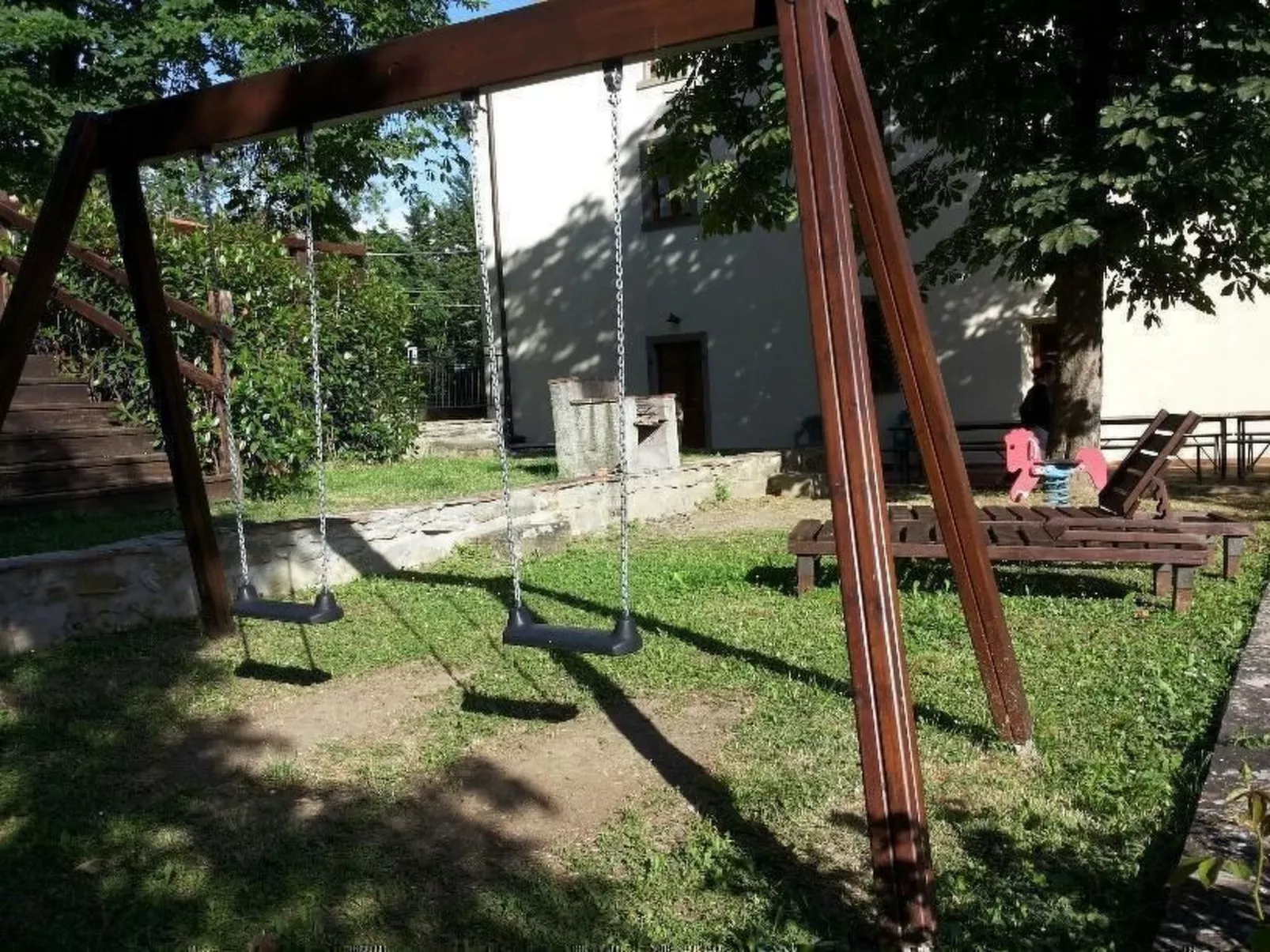 Wohnung in einer alten Villa mit Schwimmbad-Binnen