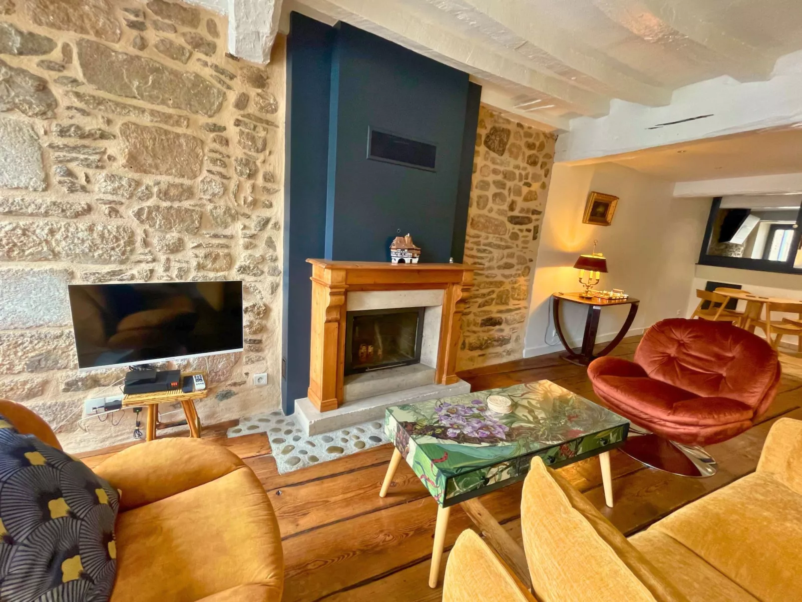 "Town House" im Herzen des historischen Zentrums-Binnen