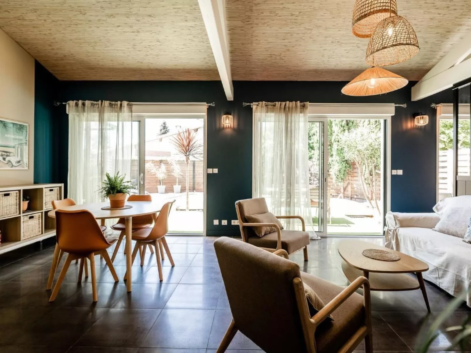 Villa Eden Bleu - Haus in Südlage mit beheiztem Pool und privatem Whirlpool-Binnen