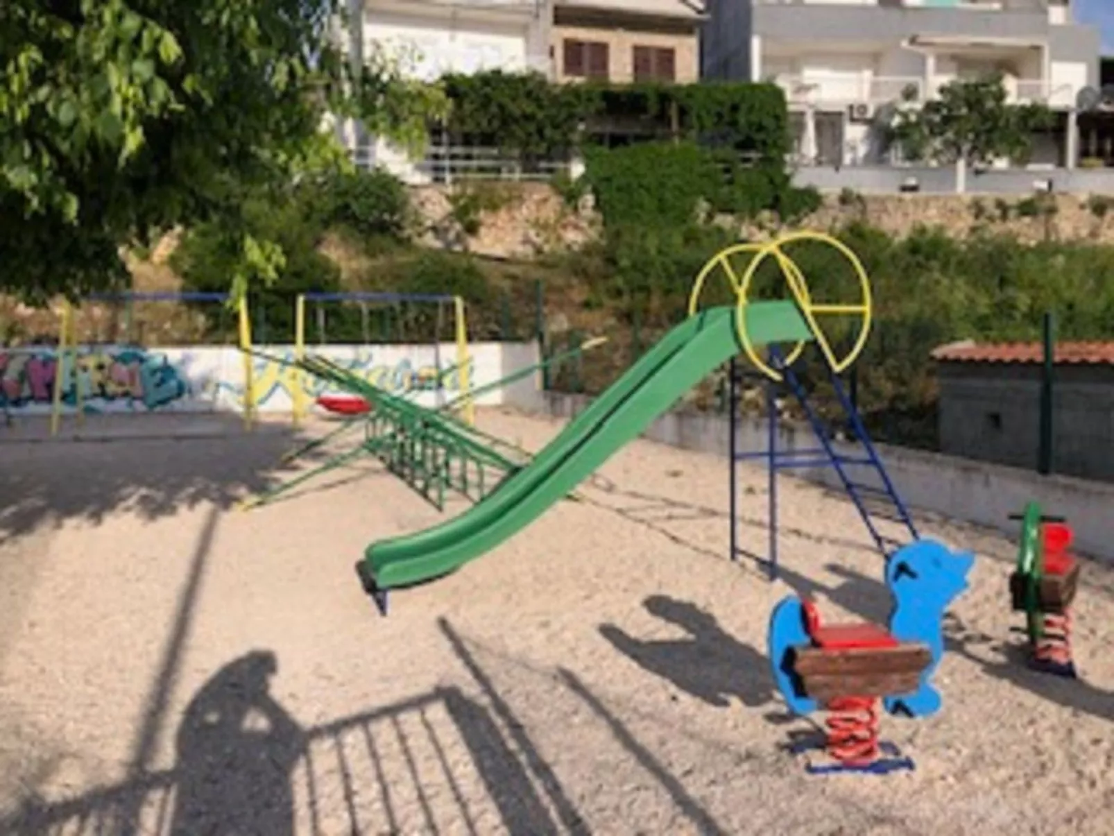 Angenehme Wohnung in Komarna mit privatem Parkplatz-Binnen