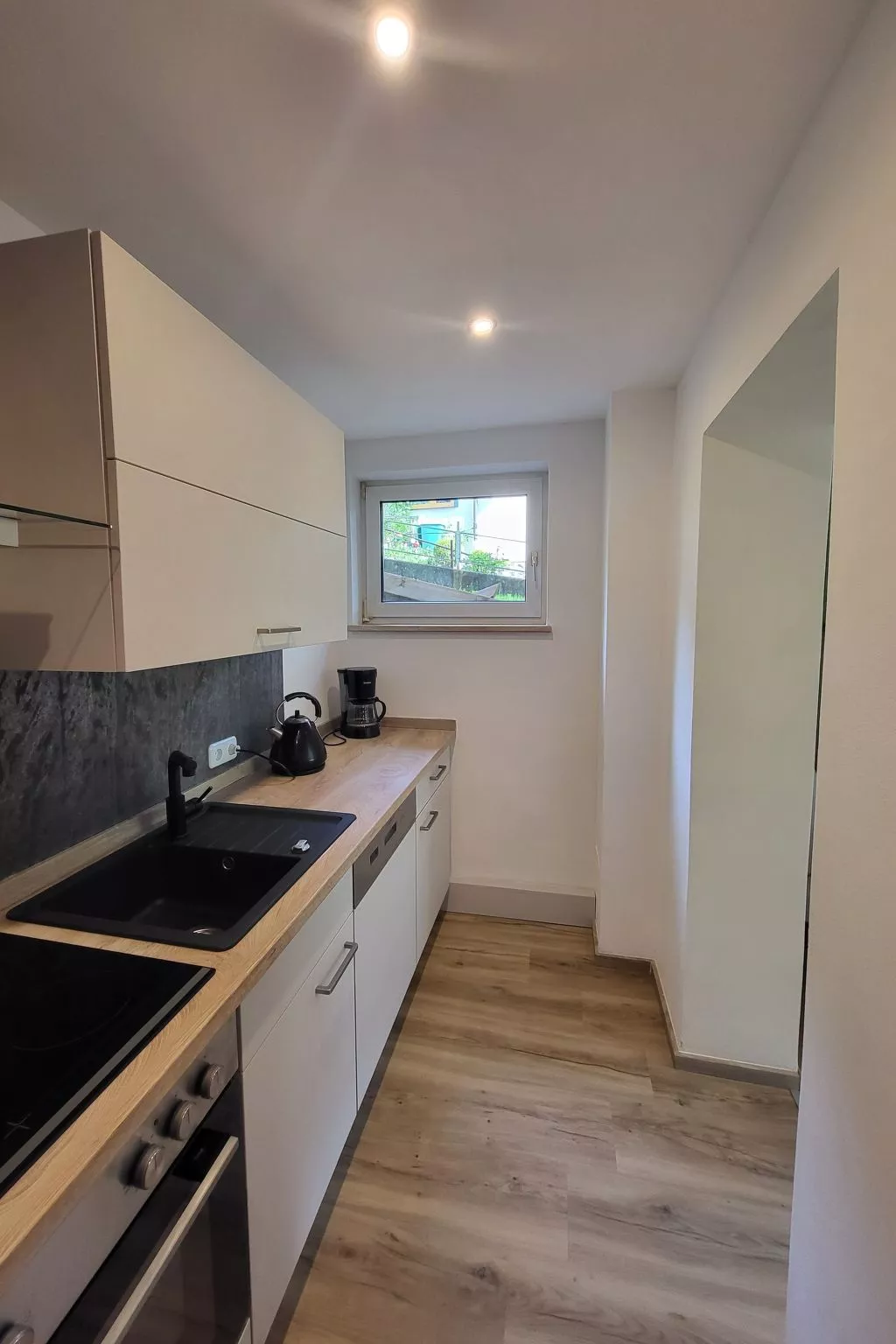 Souterrainwohnung für zwei Personen mit Bergblick-Binnen