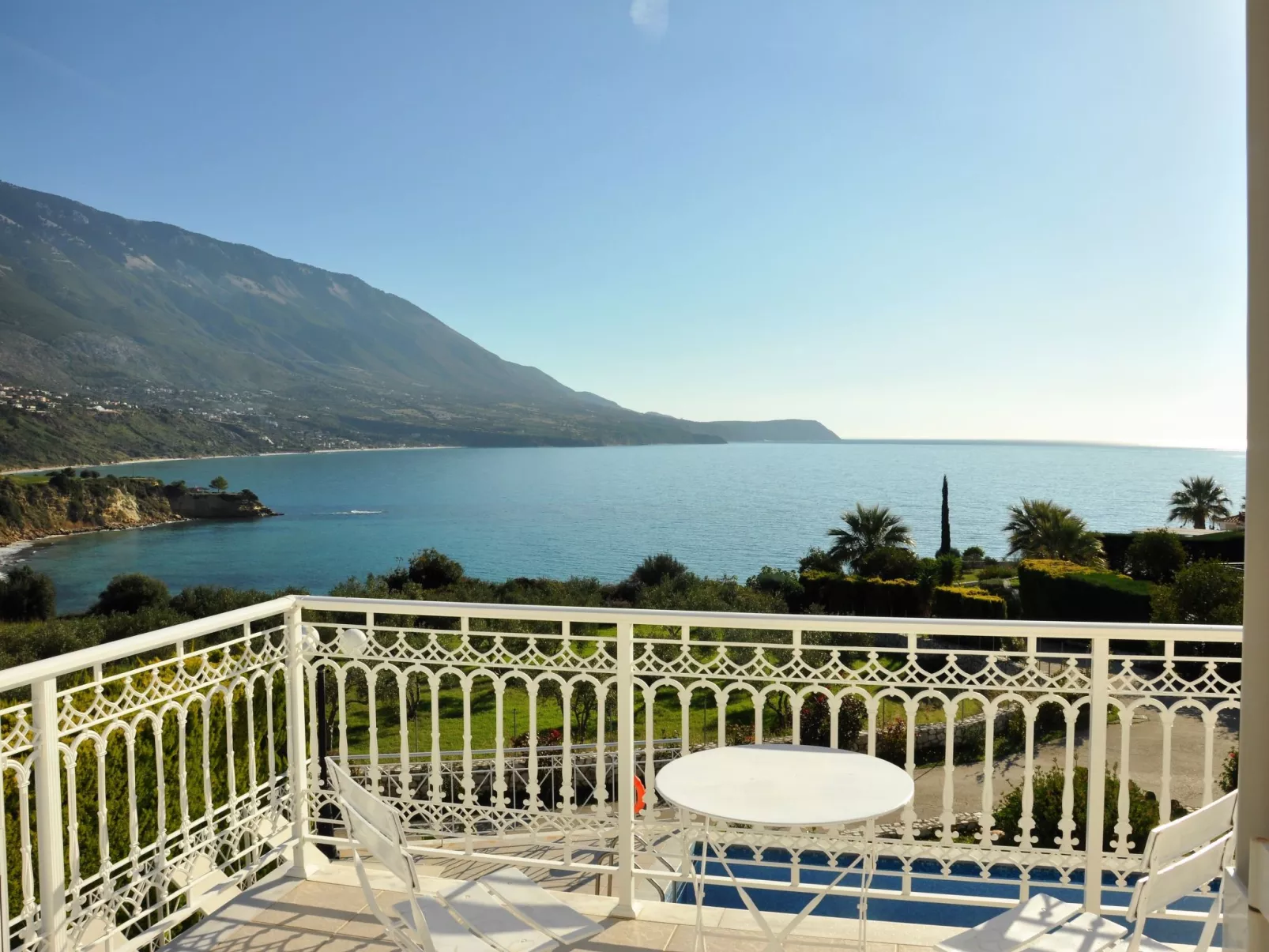 Villa "Sea View" mit spektakulärem Meerblick-Buiten