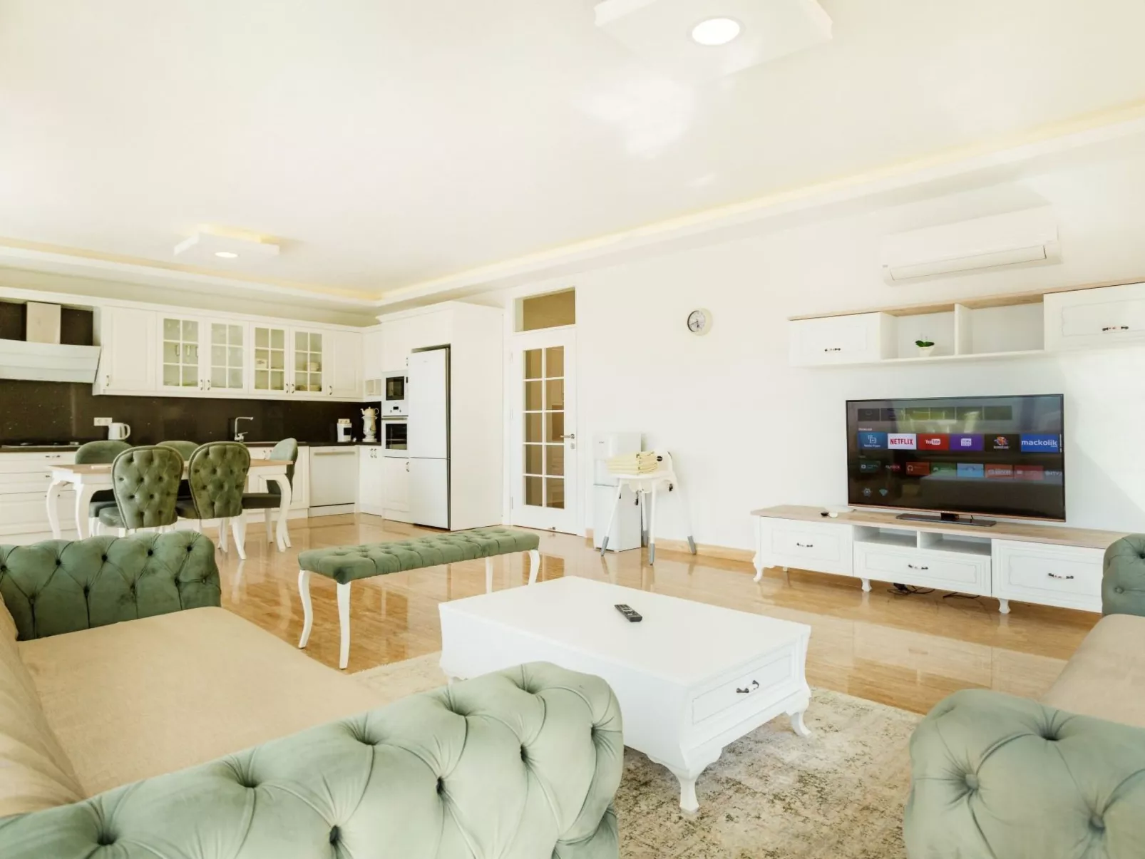 Villa Infinty Wild für 2 Personen und 2 Kinder-Binnen