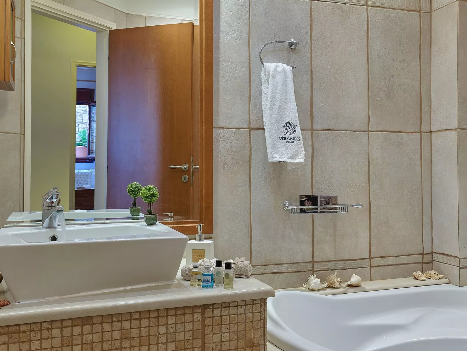 Dioni für 6 Personen und 1 Kind-Image-tags.info