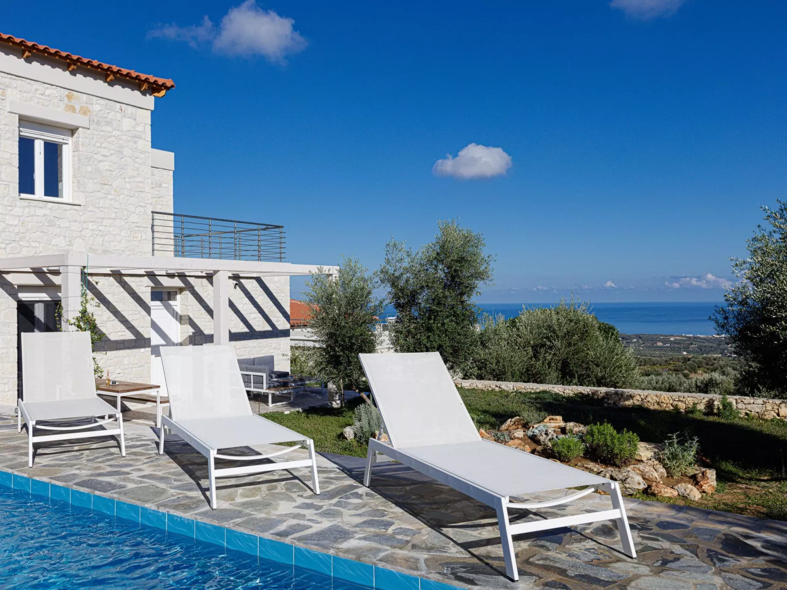 Komfort-Villa mit privatem Pool-Buiten