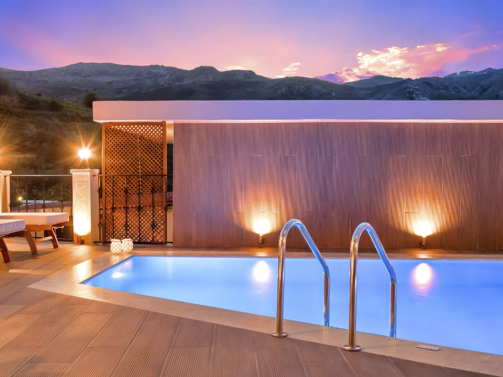 Petralis Luxus Villa Pool Whirlpool-Binnen