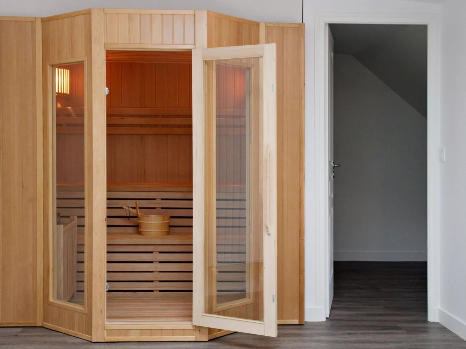 "Le Rayon Vert" mit Jacuzzi-Binnen