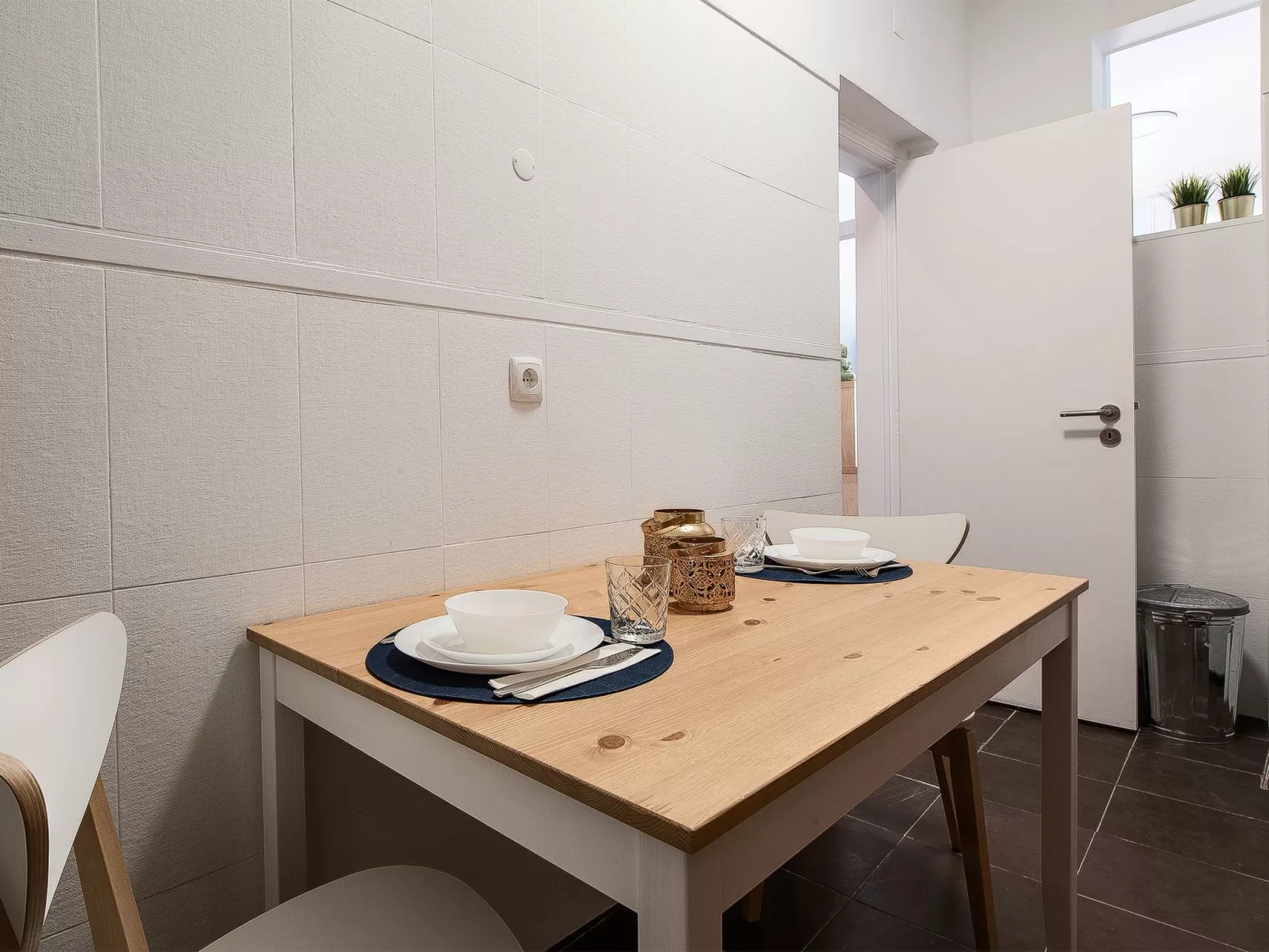 Wohnung mit Balkon-Binnen