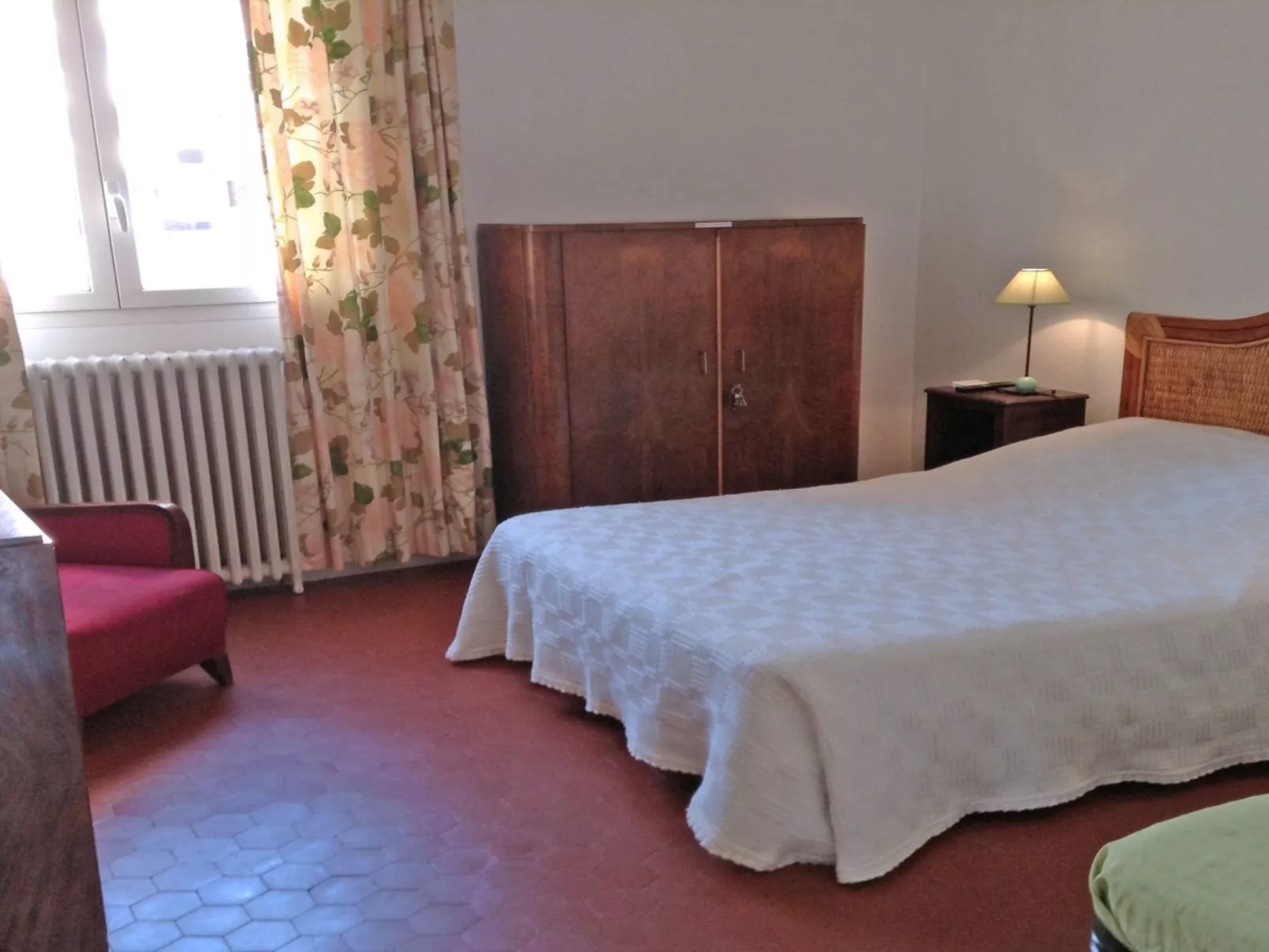 Appt T4 face à la plage - Clim - Ste Maxime - Binnen