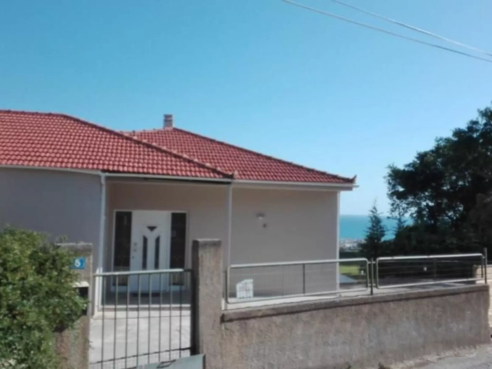 Sea Breeze Villa, atemberaubender Garten mit Meerblick-Binnen