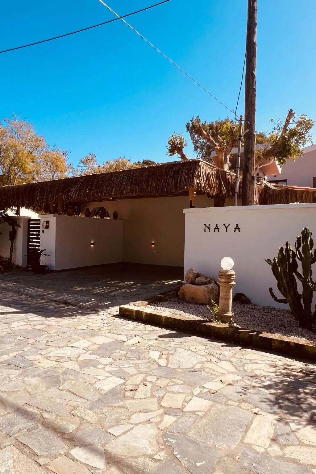 "Naya" mit eigenem Pool-Buiten