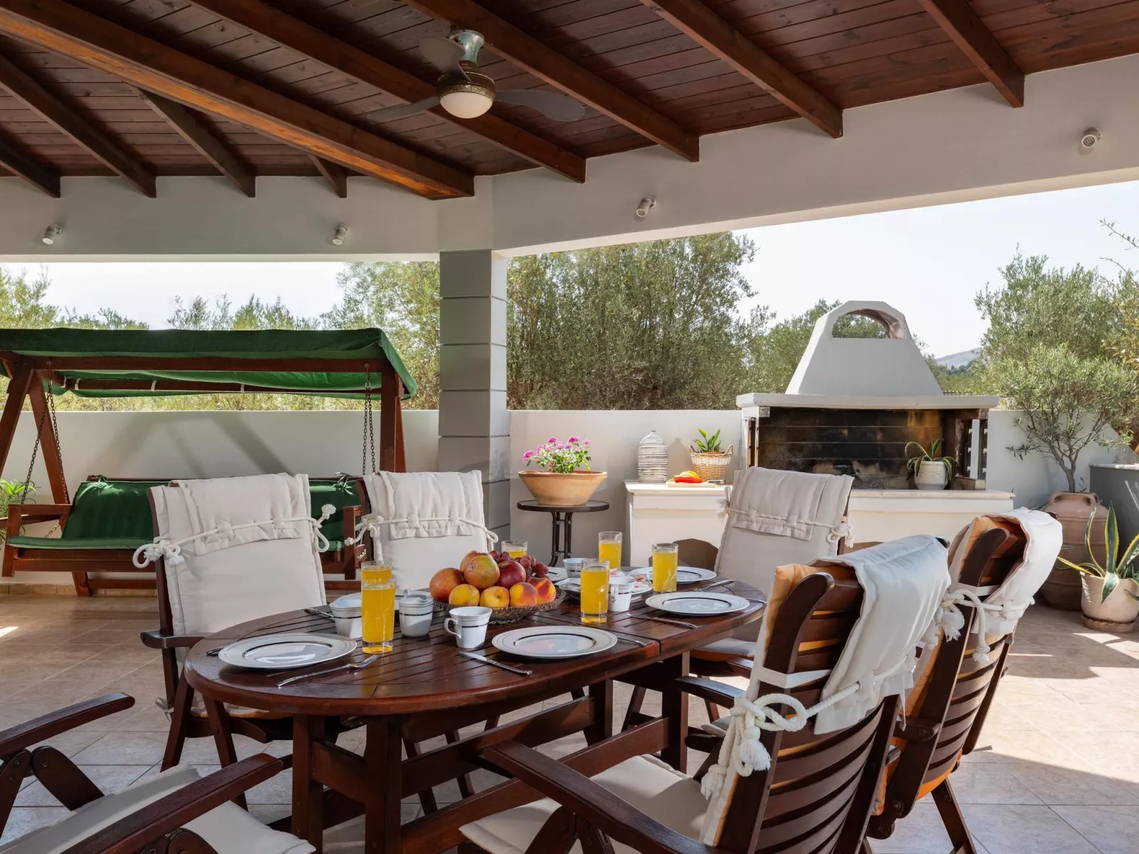 Villa Vergio in der Nähe des Strandes-Buiten