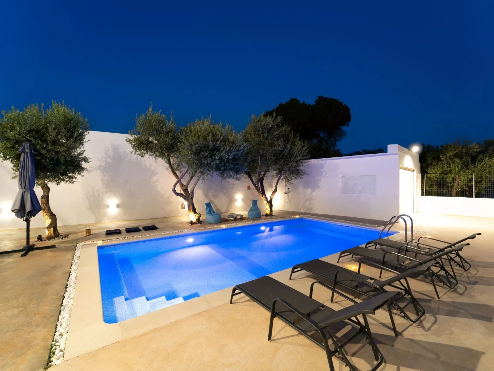 Juwelen-Villa-Buiten