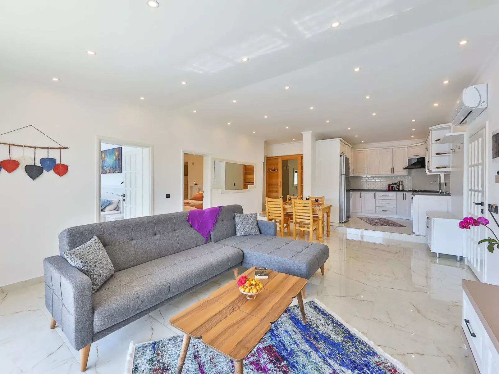 Villa Summery-Binnen