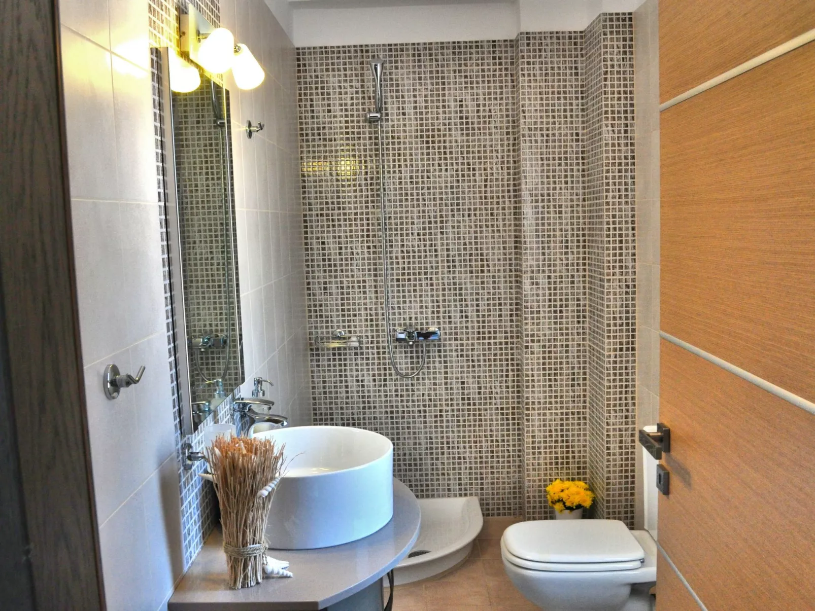 "Villa Pounentes" mit privatem Pool-Binnen