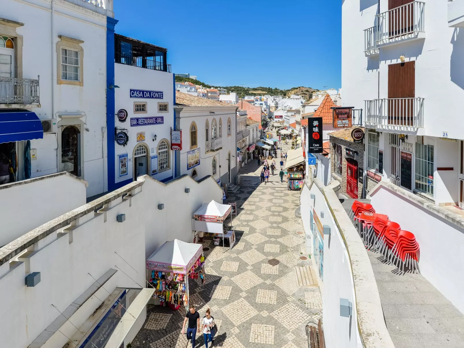 Wohnung mit Terrasse und 2 Schwimmbecken-Image-tags.info