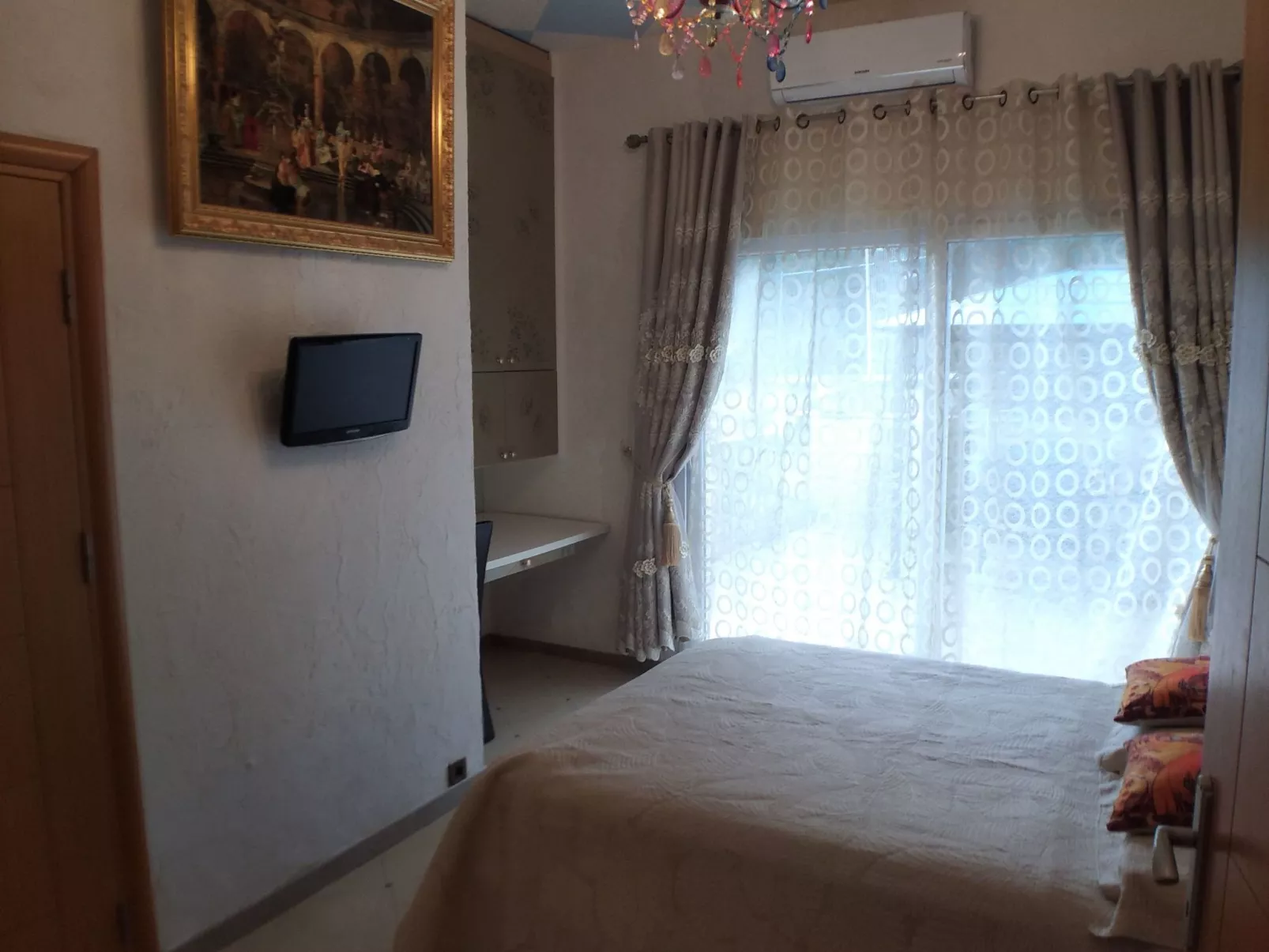 "Villa Sculpture" mit Terrasse-Binnen