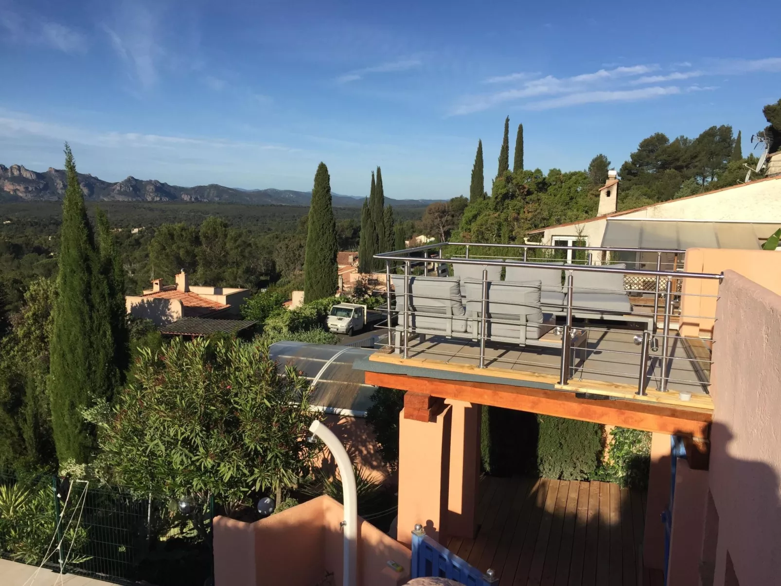 Kleine Villa an der Cote d´Azur-Binnen