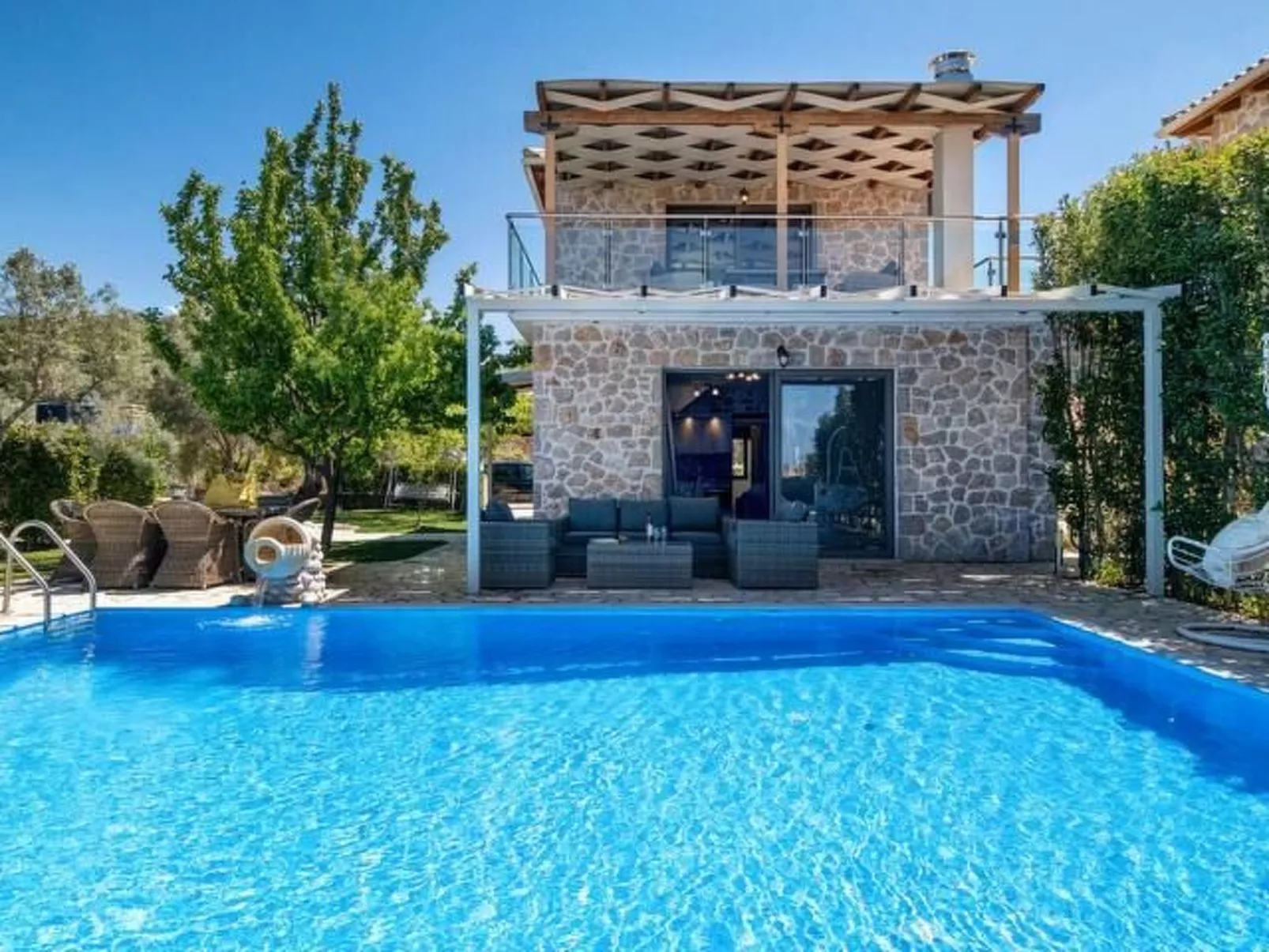 Luxuriöse Steinvilla Emily nahe dem Strand von Mylos-Binnen