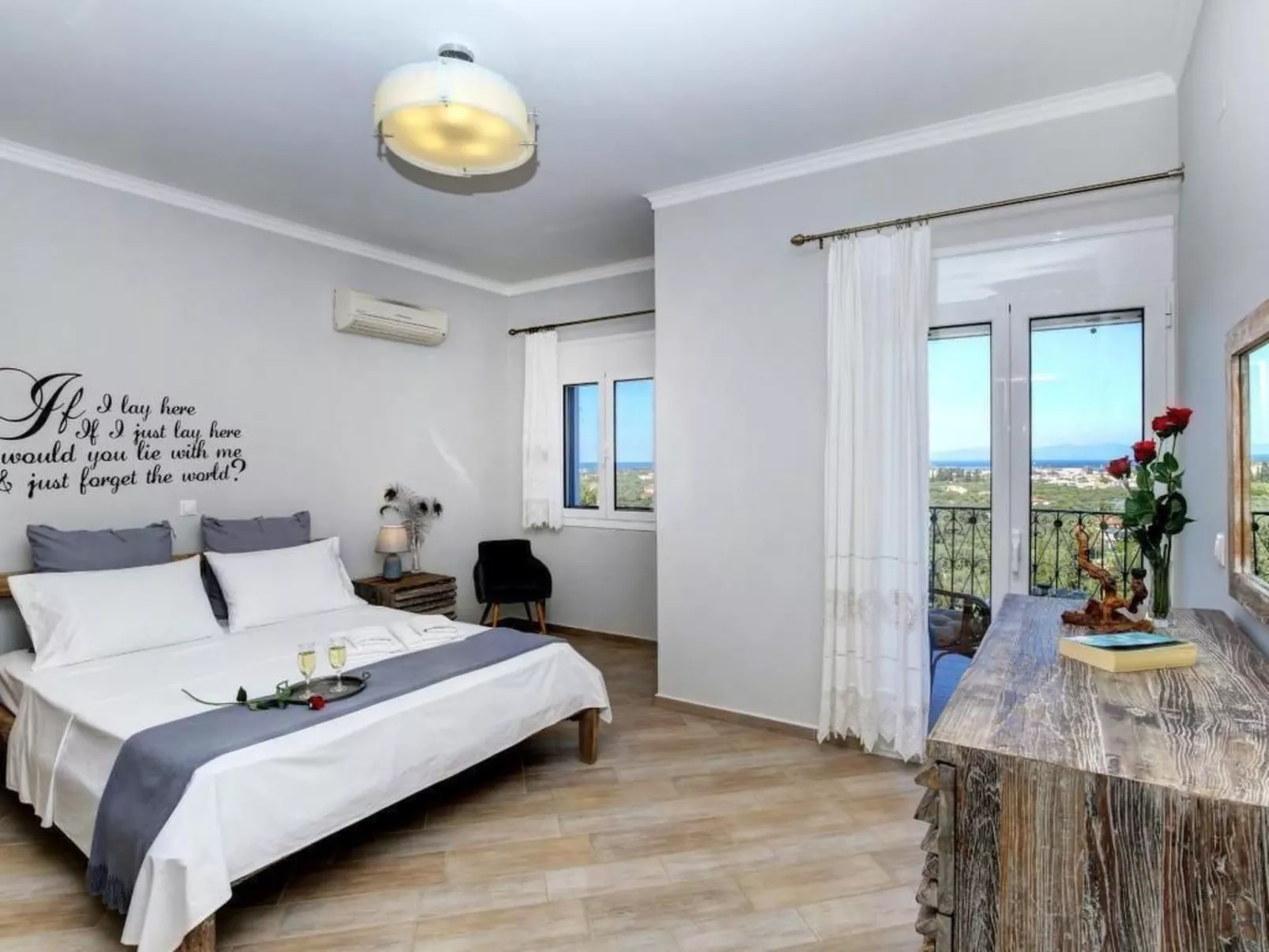 "Alea Resort" mit eigenem Pool-Binnen