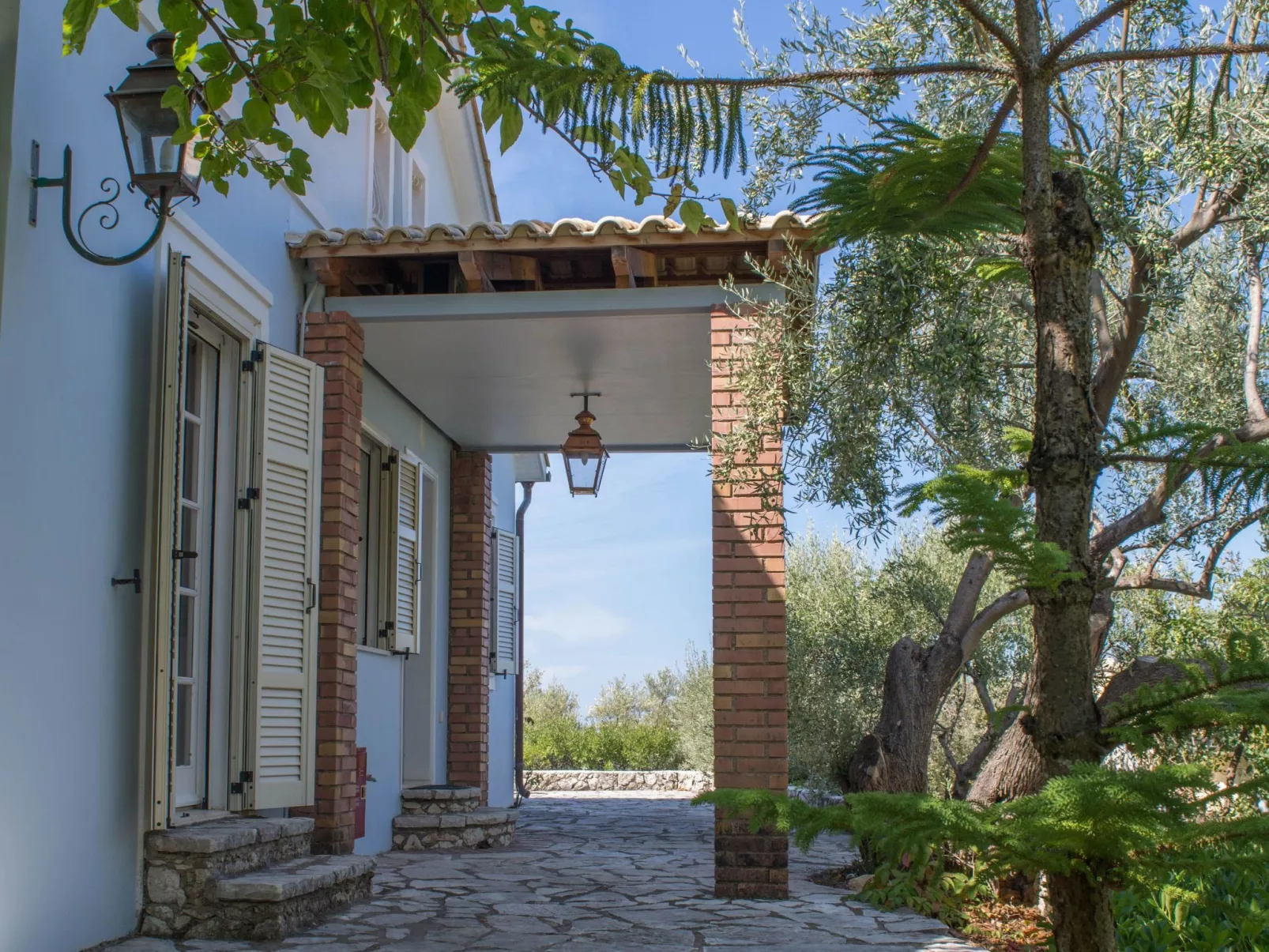 Villa Kiparissi-Binnen