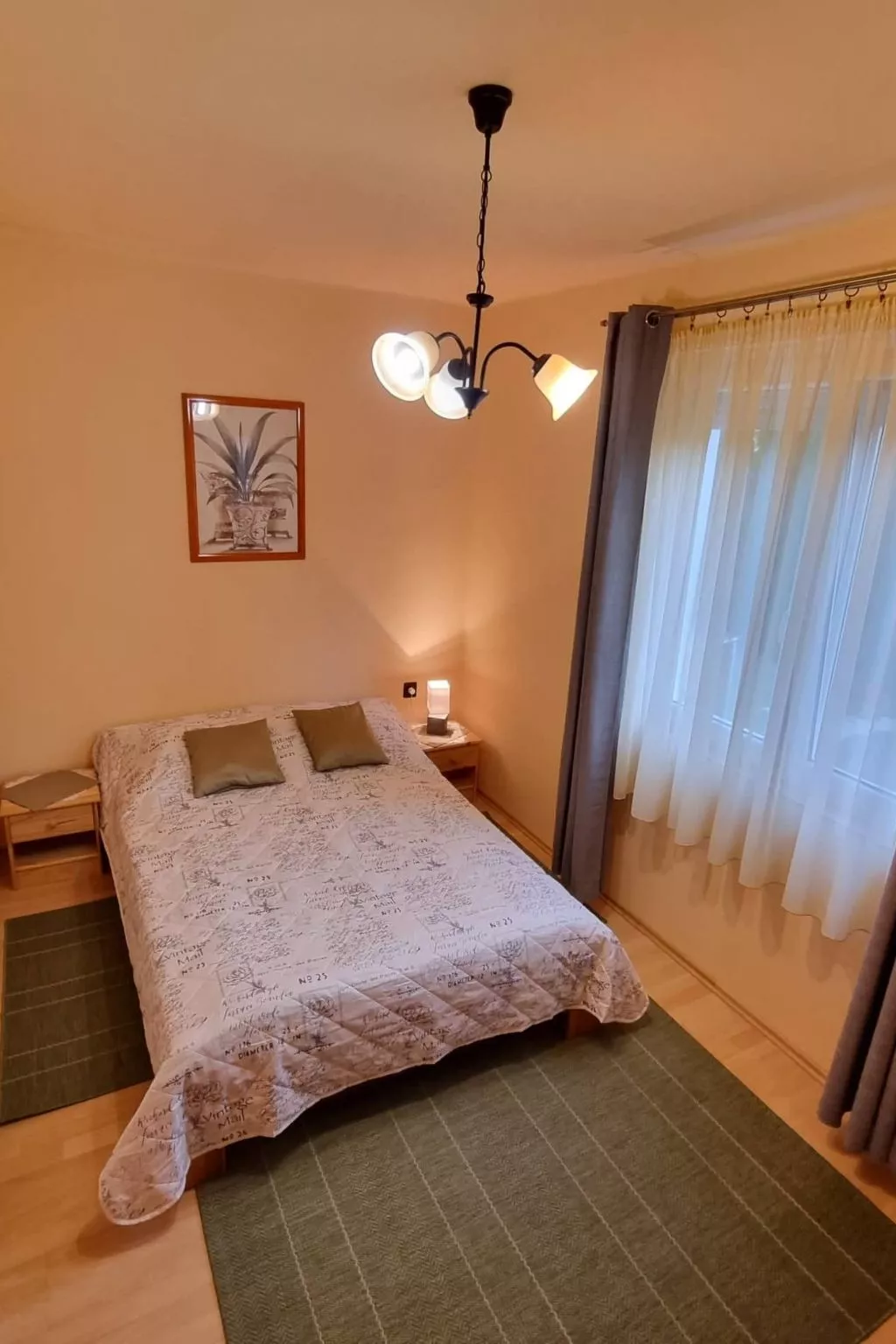 Mit Grill, Terrasse und Garten-Binnen