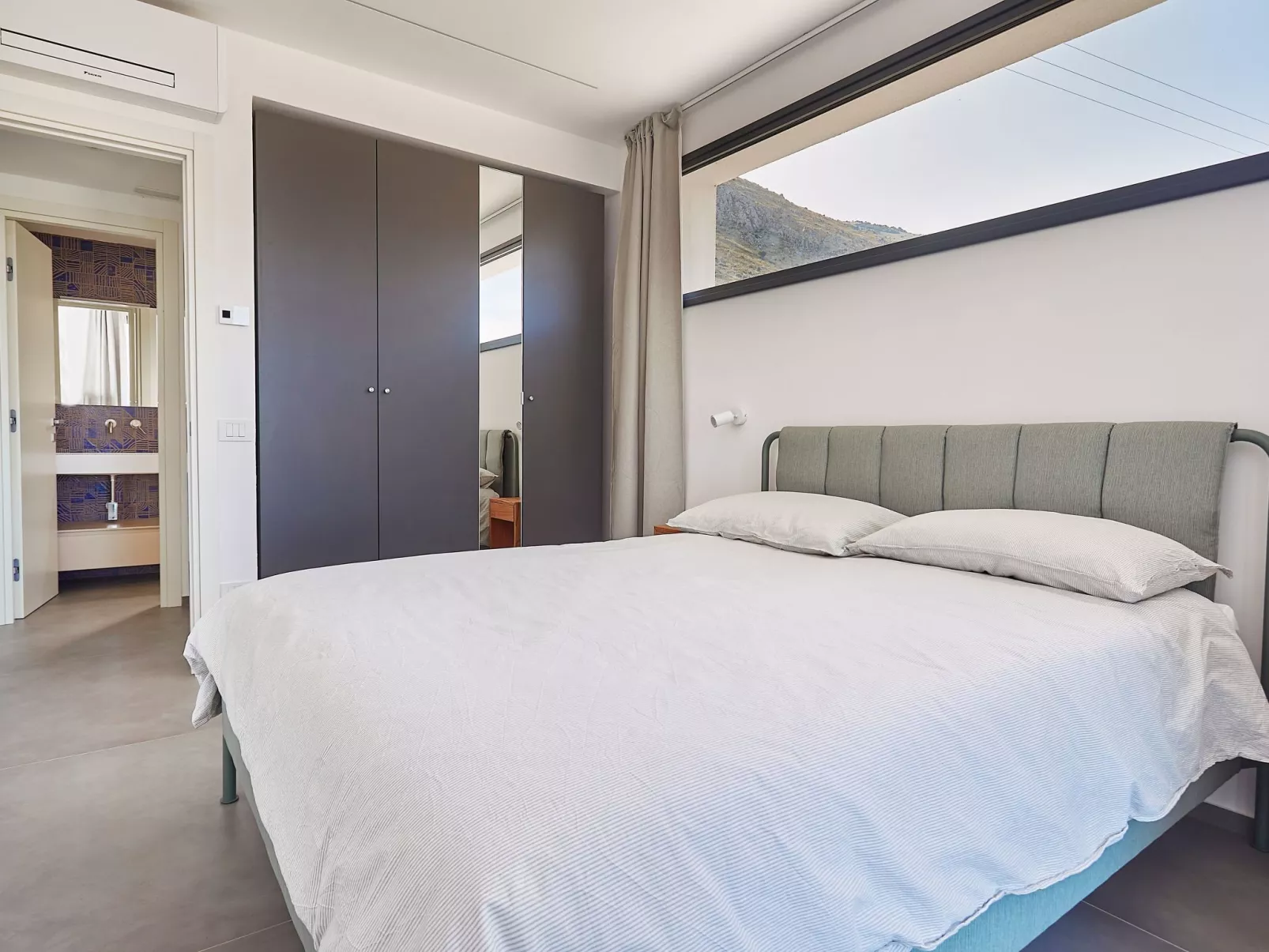 'Villa Muntaja' mit privatem Pool-Binnen