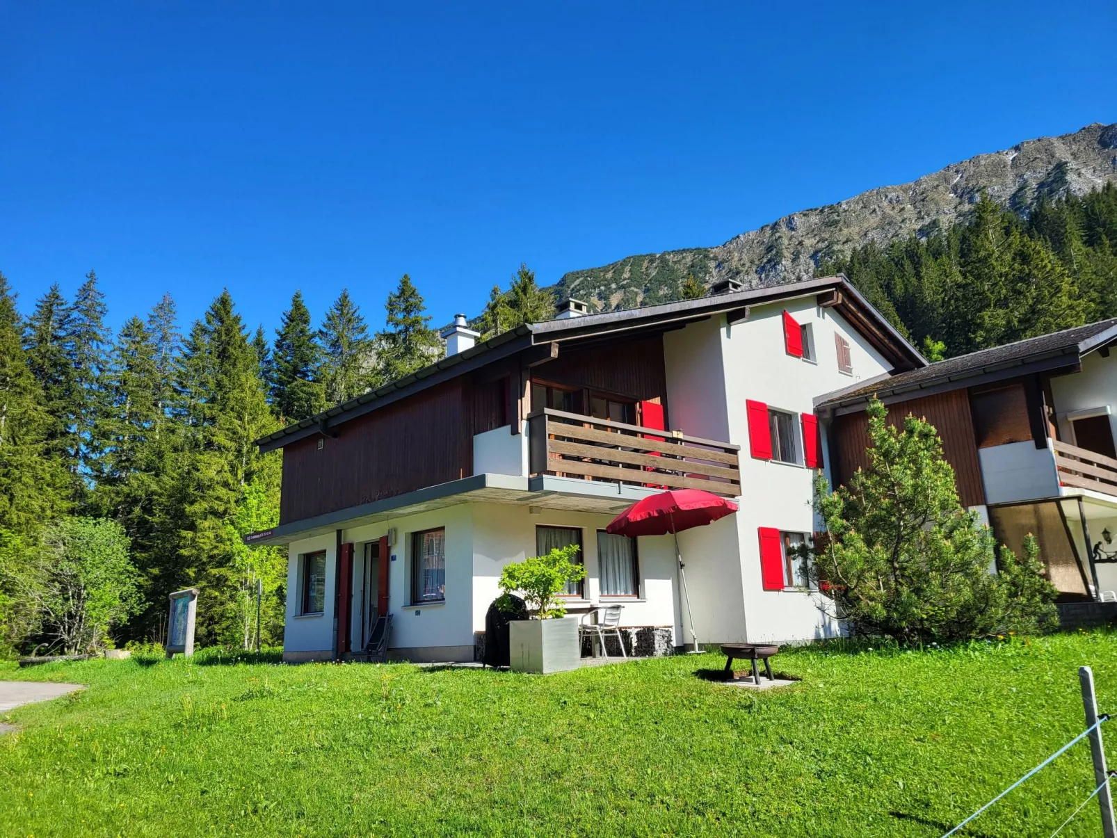 Fewo Pistenblick-Buiten