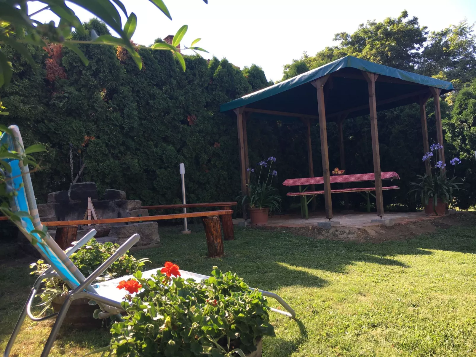 Wohnung in Fonyód mit Grill, Garten und Terrasse-Buiten