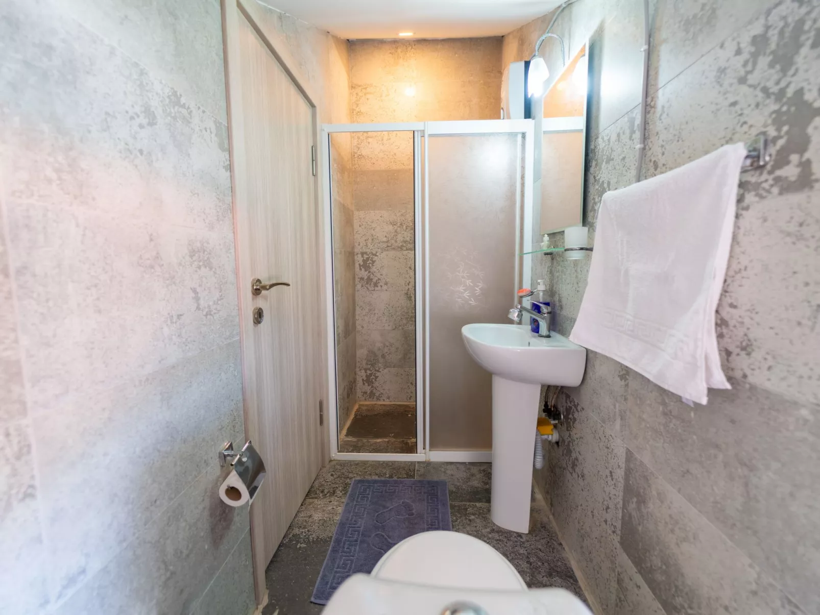 Sea View Loft-Binnen