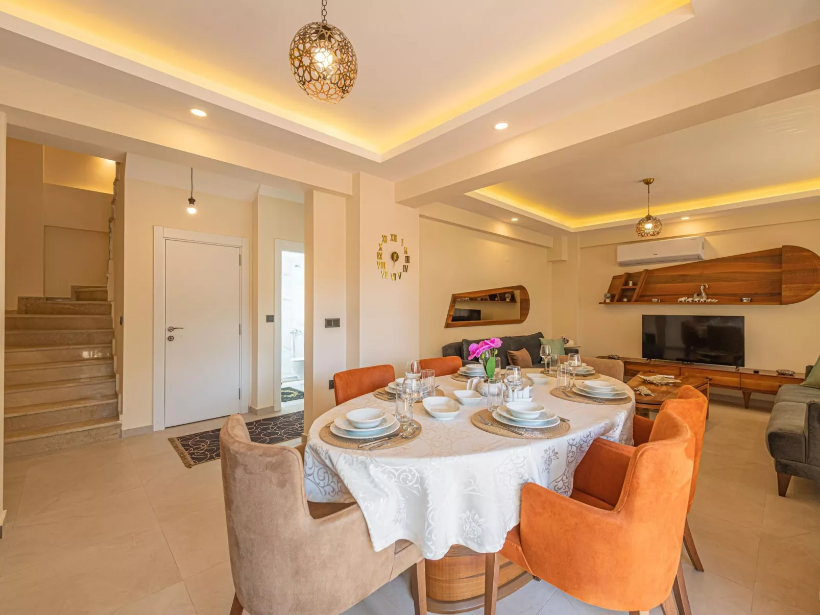 Große für Villa bis zu 9 Personen-Binnen