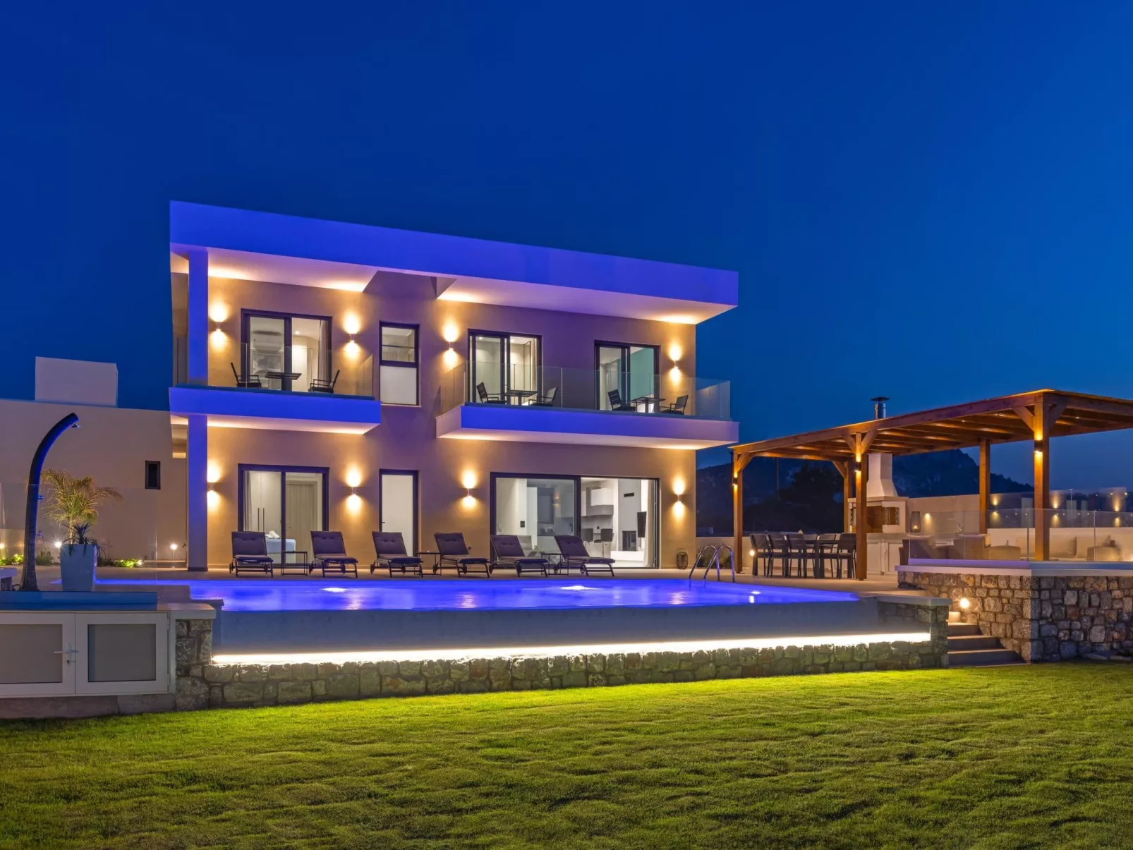 Ferienvilla Azalea mit Schwimmbad-Buiten