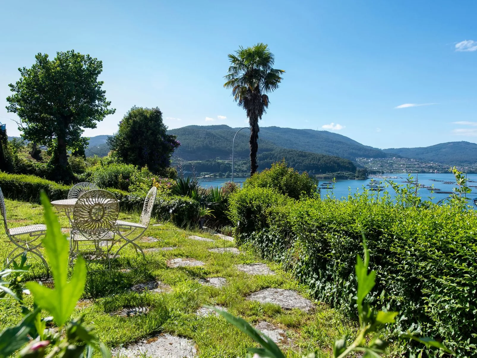 Für 12 Personen und 2 Kinder in Redondela, Costa Verde Spanien (Rías Baixas)-Binnen