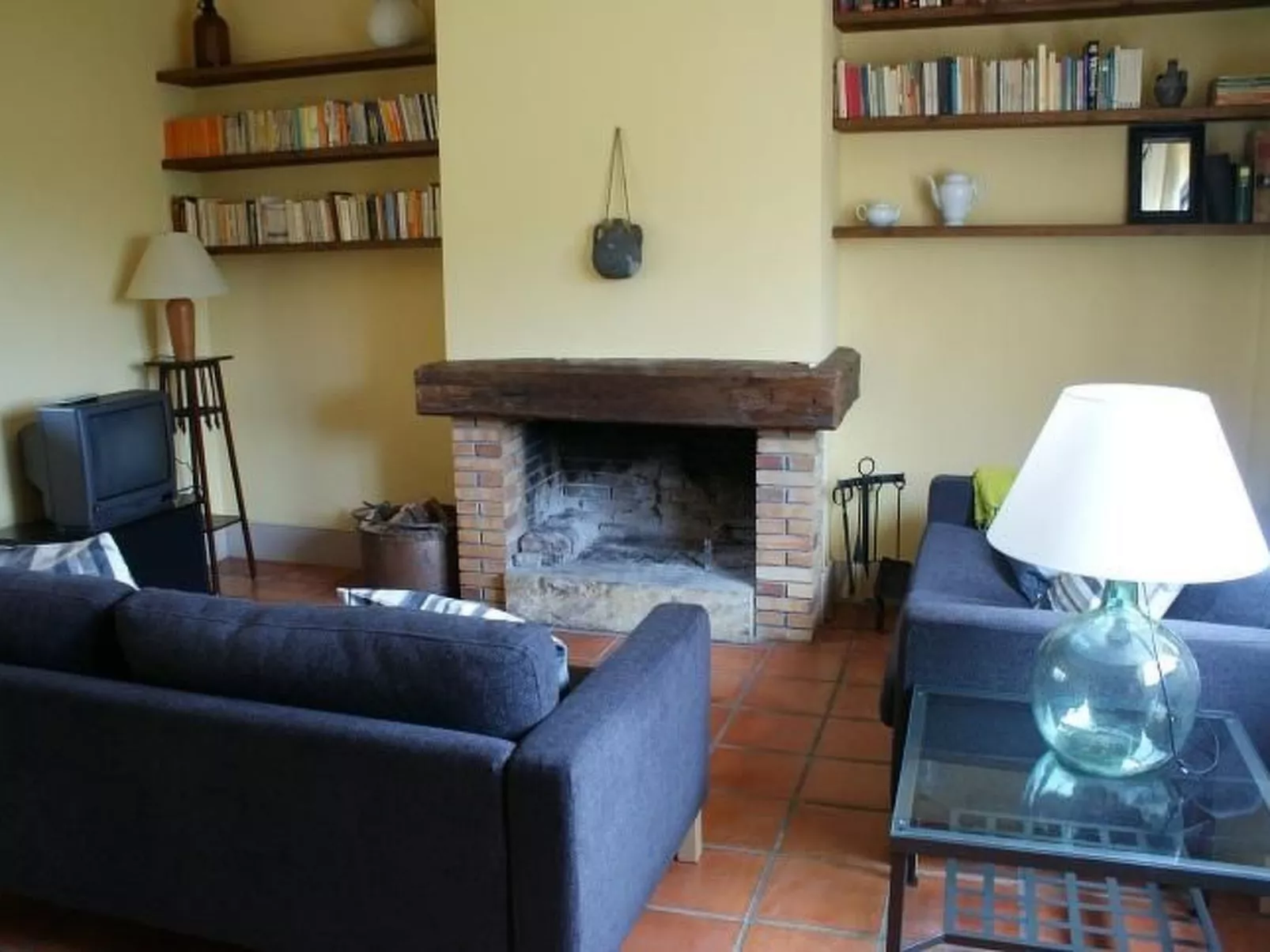 Kleiner Bungalow mit zwei Schlafzimmern.-Binnen