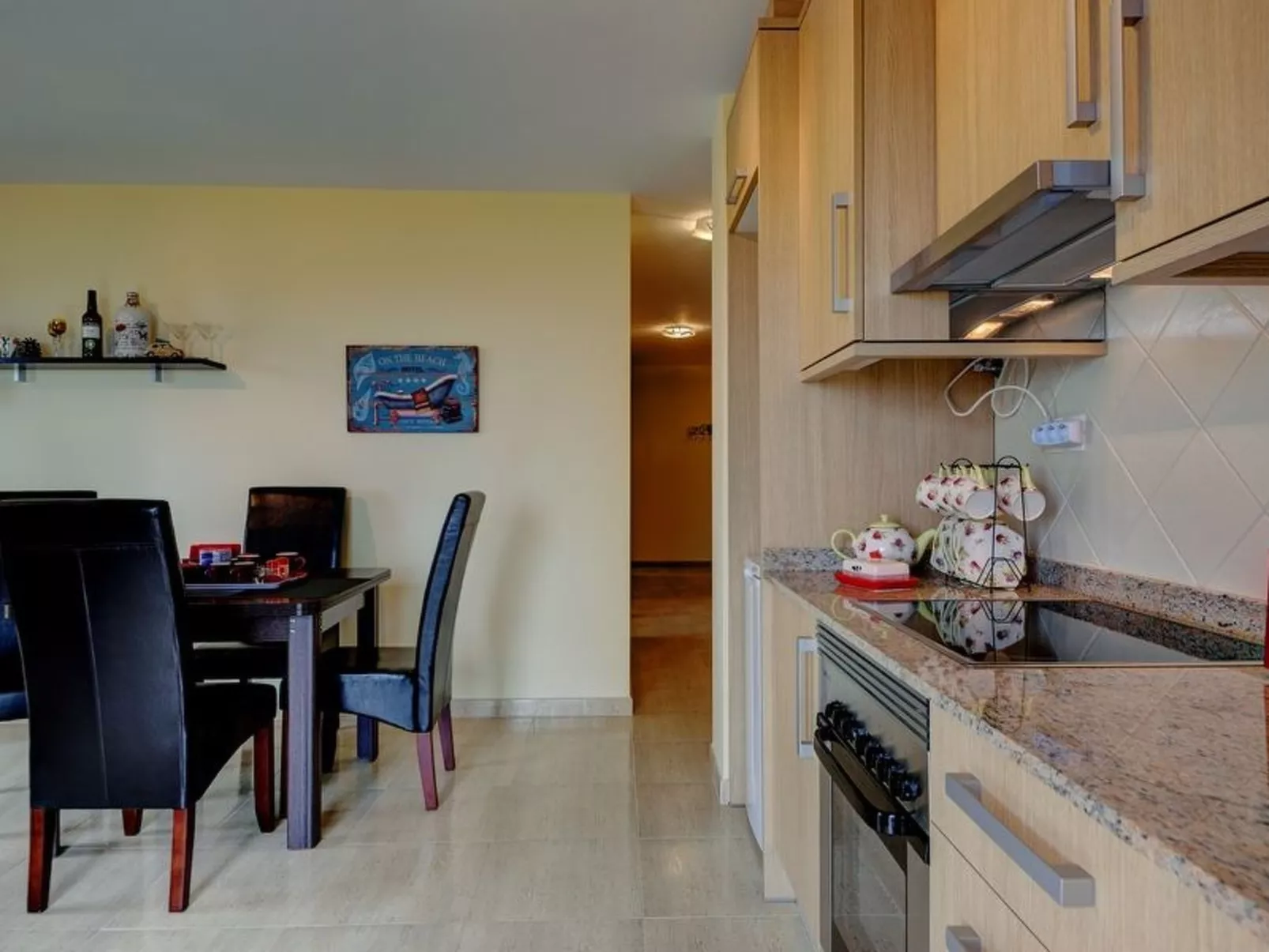 Belair mit Pool - Binnen