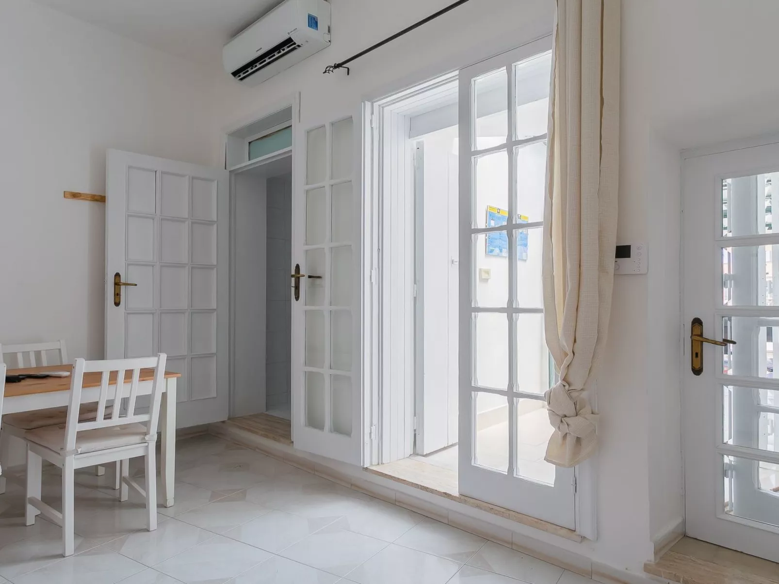 Chalet 'Weißes Haus' mit Wasserblick-Image-tags.info