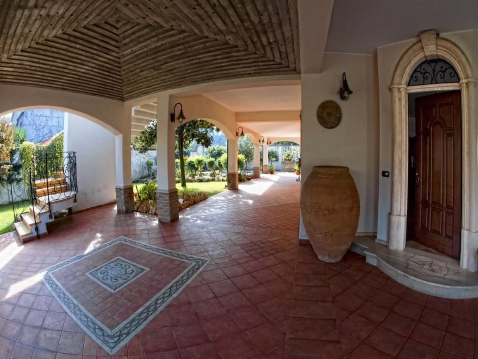 Villa mit privatem Pool in der Nähe der Strände von Palmi-Buiten