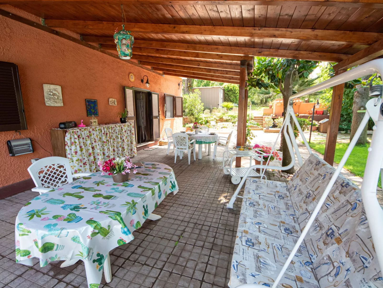 Oleandri Ferienhaus mit privatem Pool-Image-tags.info