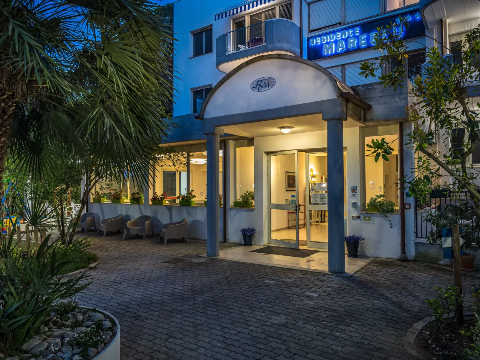 Mareblù' Wohnung mit Jacuzzi-Buiten