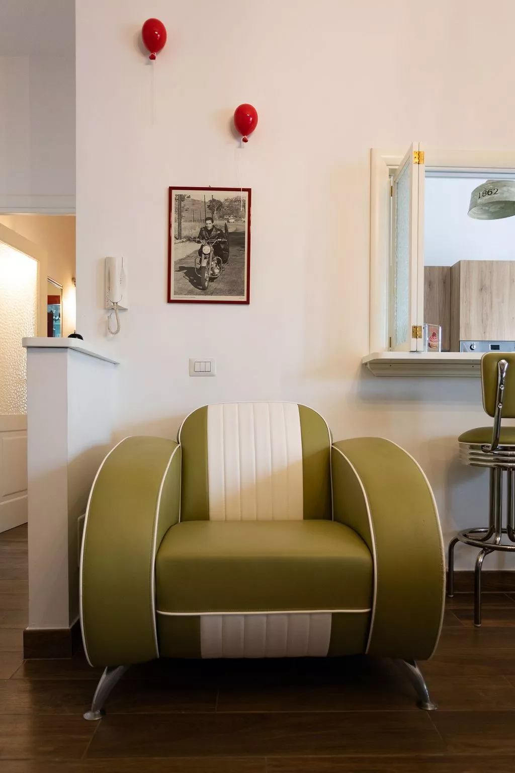 Wohnung mit großer Terrasse-Image-tags.info