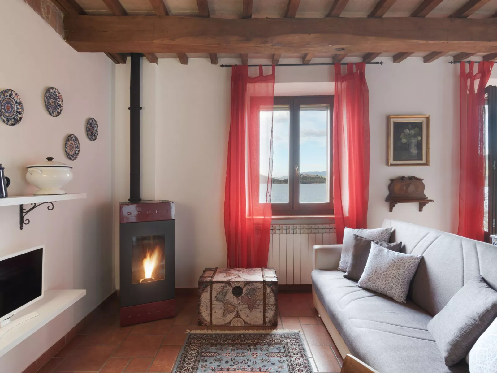 Wohnung in Magione mit Grill, Whirlpool und gemeinschaftlichem Pool-Binnen