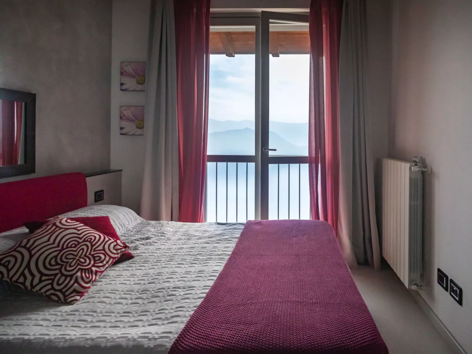 Beatrice - Haus mit Pool und Terrasse am Iseosee-Binnen