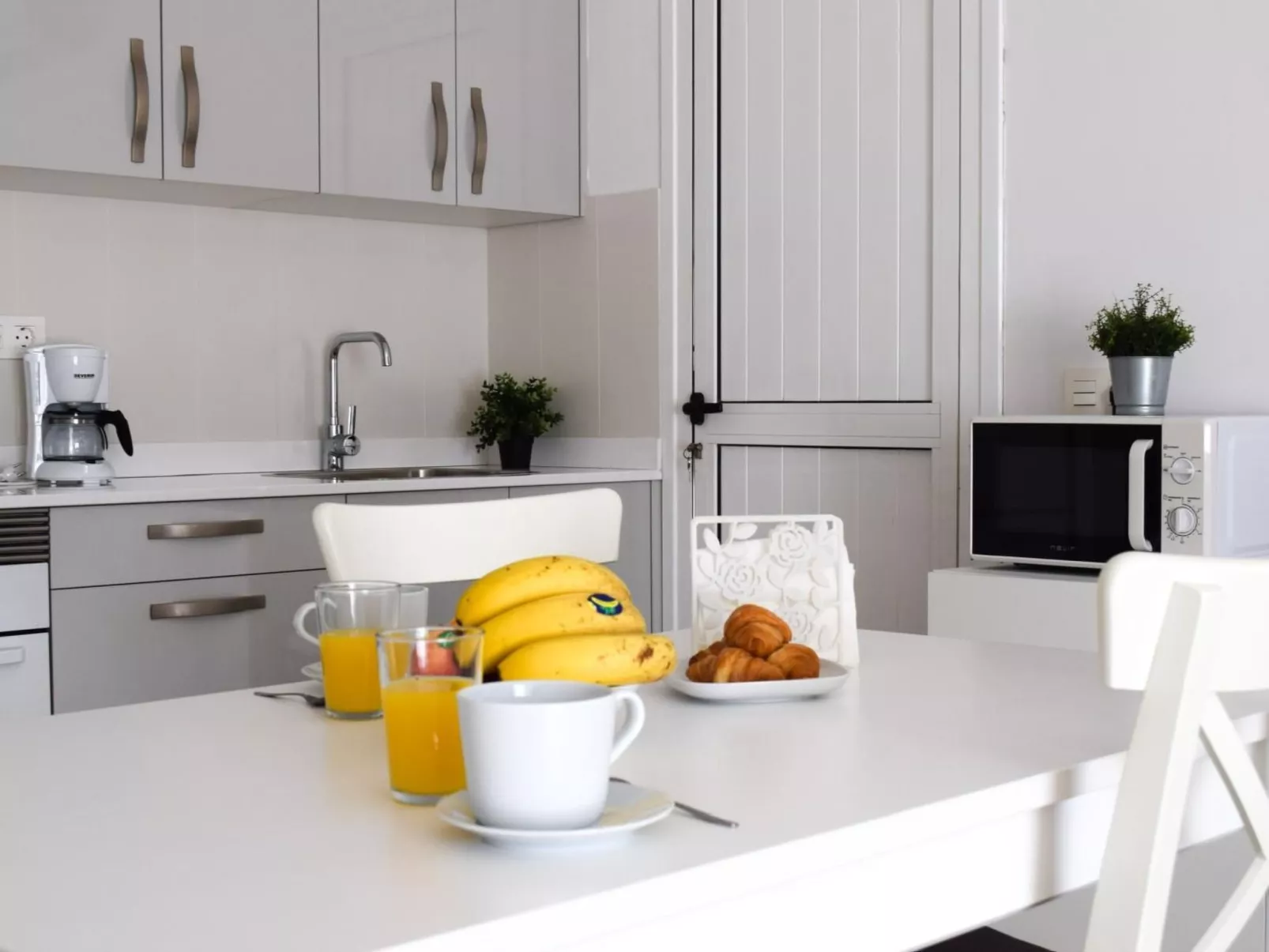 Apartamento con terraza-Image-tags.info