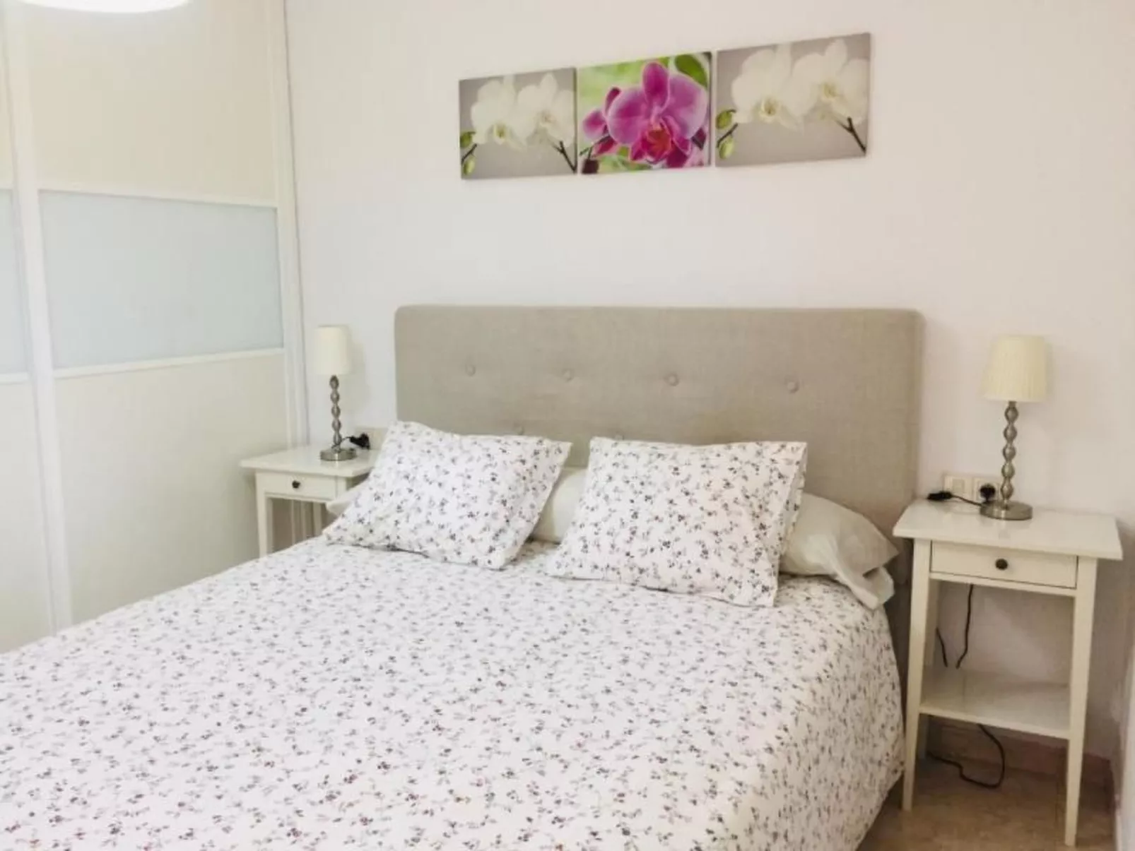 Schöne Wohnung mit Sonnenterrasse und Meerblick-Binnen