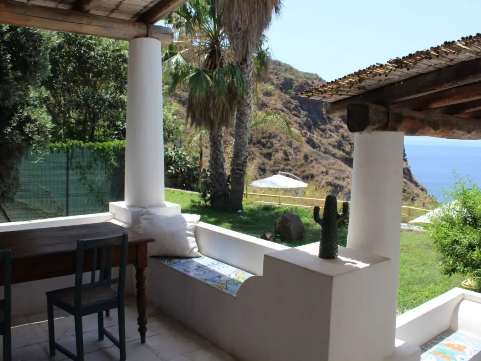 Ausgezeichnete Villa mit Schwimmbad, Panoramaterrassen-Image-tags.info