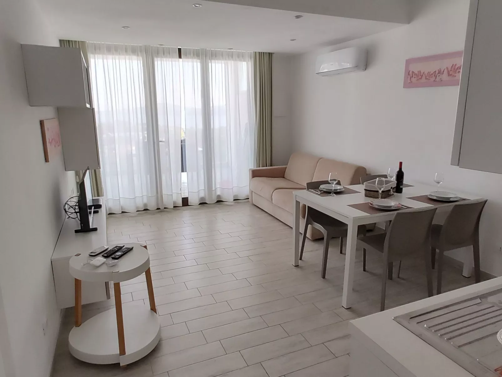 Wunderschöne Familienwohnung für bis zu 3 Personen-Binnen