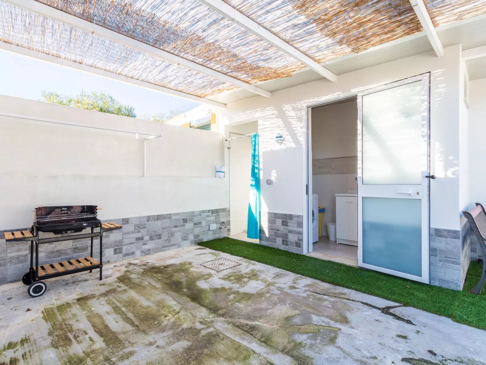 Edoné, Wohnung mit Blick auf einen Sandstrand-Binnen